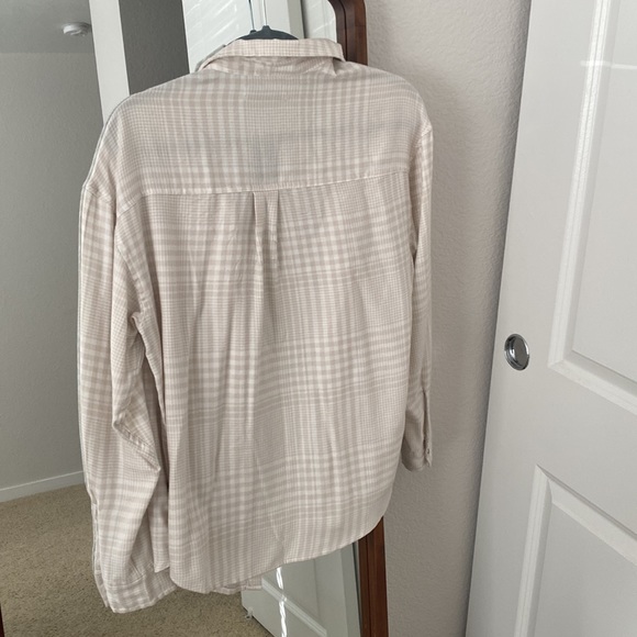 Hollister Flannel - Picture 3 of 4